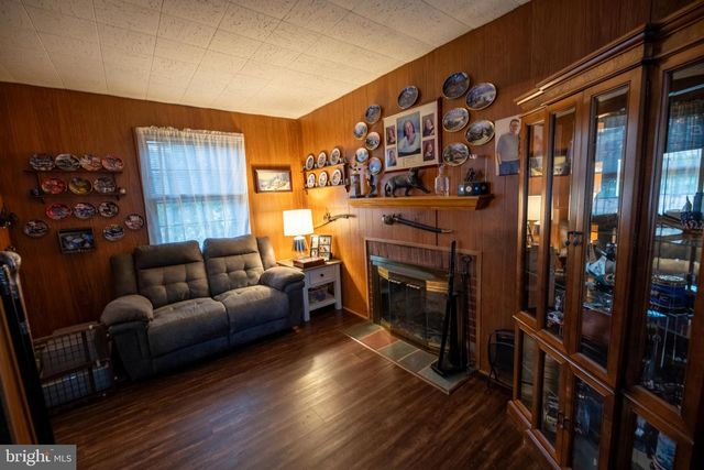 453 ROUTE 33 E, East Windsor, NJ 08520