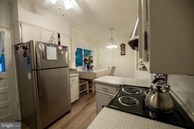 453 ROUTE 33 E, East Windsor, NJ 08520