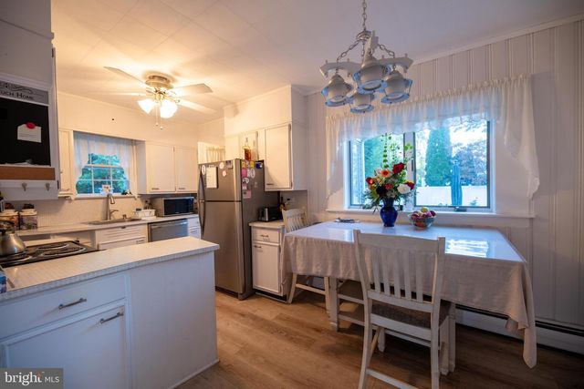 453 ROUTE 33 E, East Windsor, NJ 08520