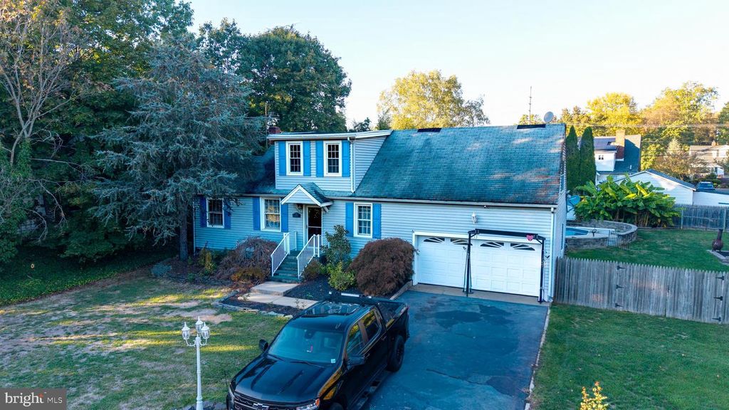 453 ROUTE 33 E, East Windsor, NJ 08520