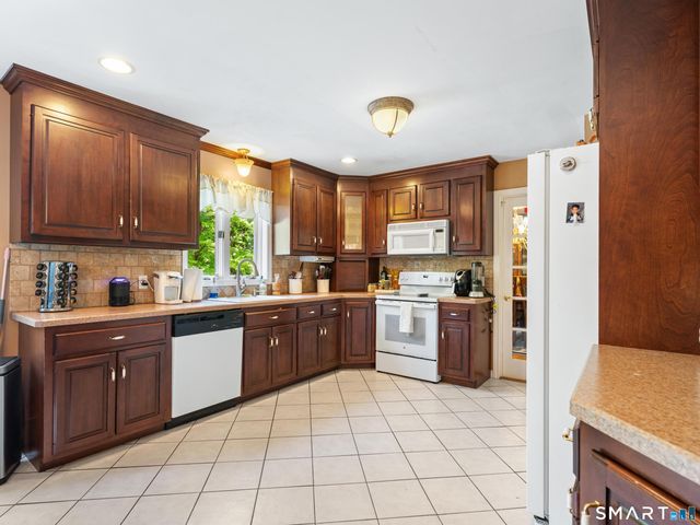 541 Middlebury Road, Watertown, CT 06795