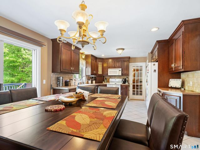 541 Middlebury Road, Watertown, CT 06795