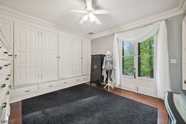 40 Highland Ave, Millburn Twp., NJ 07078