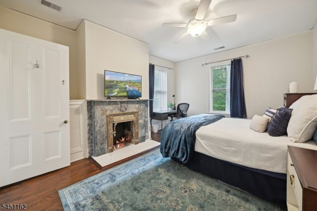 40 Highland Ave, Millburn Twp., NJ 07078