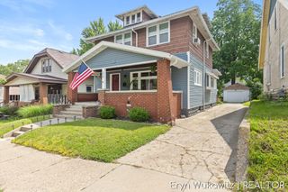 1038 Widdicomb Avenue, Grand Rapids, MI 49504