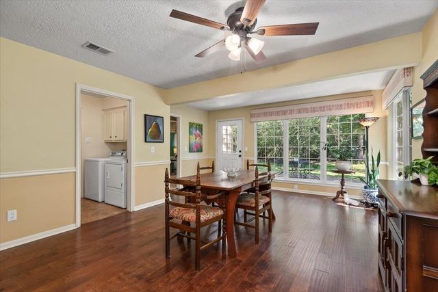 10 Cape Chestnut Drive, Spring, TX 77381