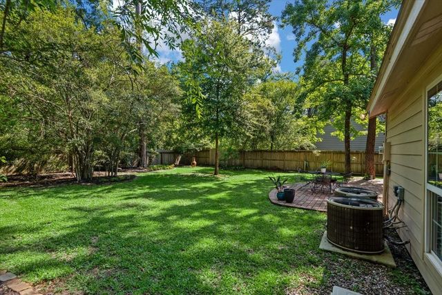 10 Cape Chestnut Drive, Spring, TX 77381