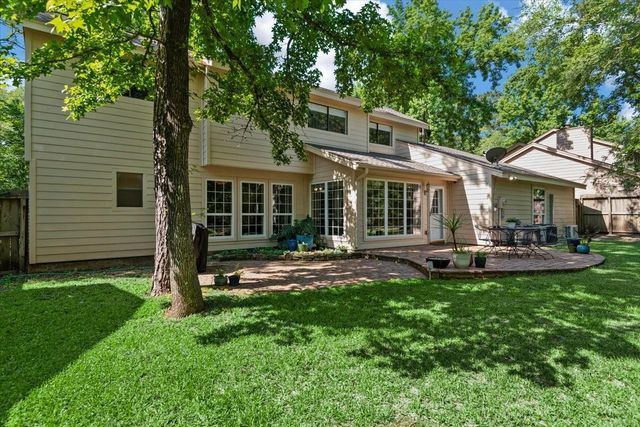 10 Cape Chestnut Drive, Spring, TX 77381