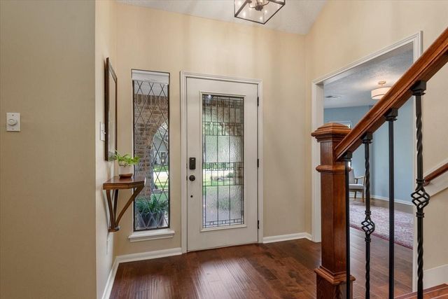 10 Cape Chestnut Drive, Spring, TX 77381