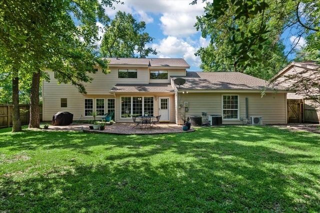 10 Cape Chestnut Drive, Spring, TX 77381