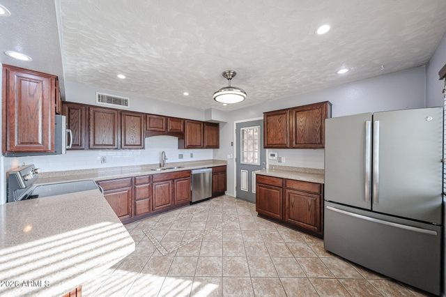 93 S 95TH Street, Chandler, AZ 85224