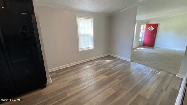 304 W Foy Street, Richlands, NC 28574