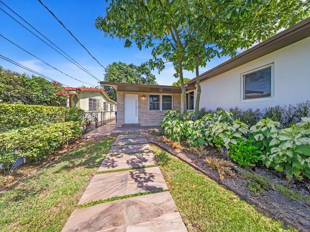 3147 SW 24th St 3149, Miami, FL 33133