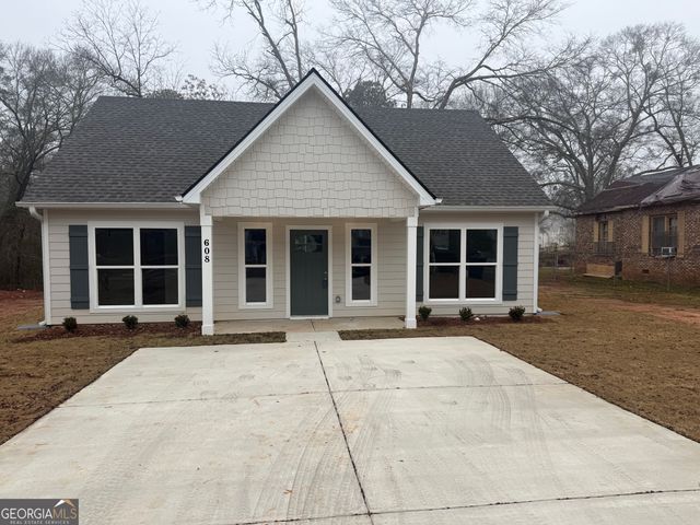 608 Wilburn Ave Street, Lagrange, GA 30240