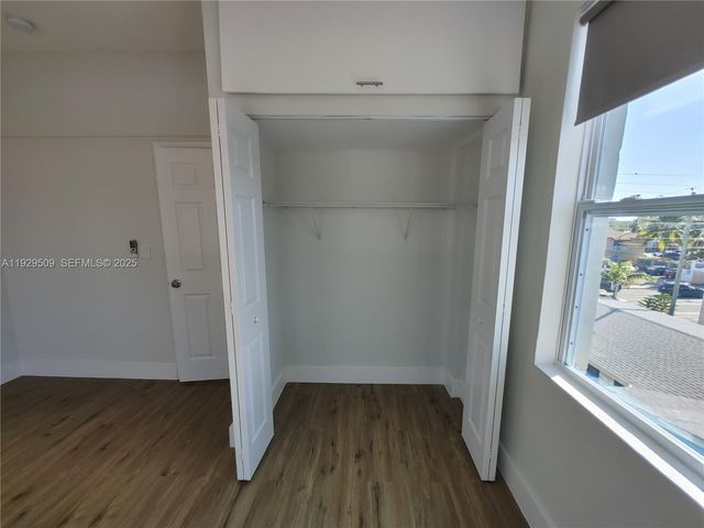 1629 SW 6th St 12, Miami, FL 33135