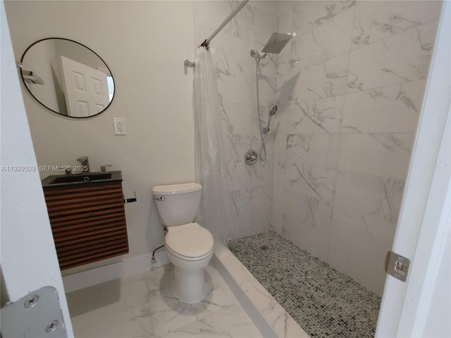 1629 SW 6th St 12, Miami, FL 33135