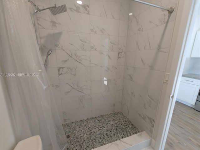 1629 SW 6th St 12, Miami, FL 33135