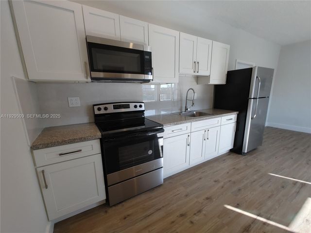 1629 SW 6th St 12, Miami, FL 33135