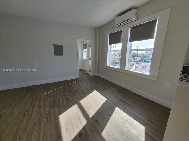 1629 SW 6th St 12, Miami, FL 33135