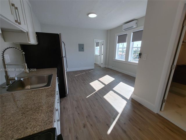 1629 SW 6th St 12, Miami, FL 33135