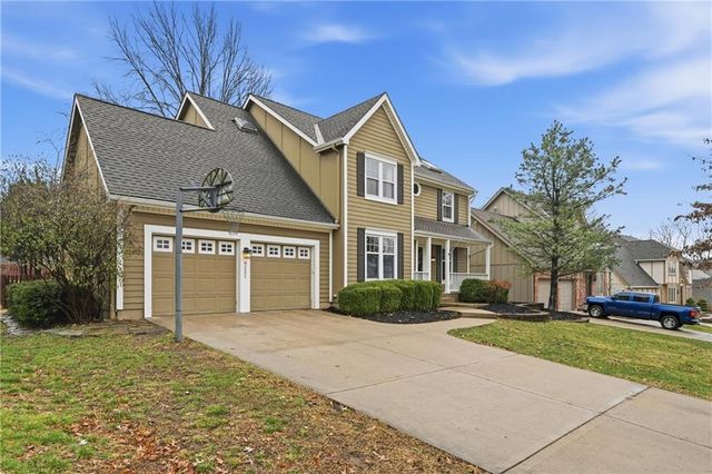 8221 Park Street, Lenexa, KS 66215