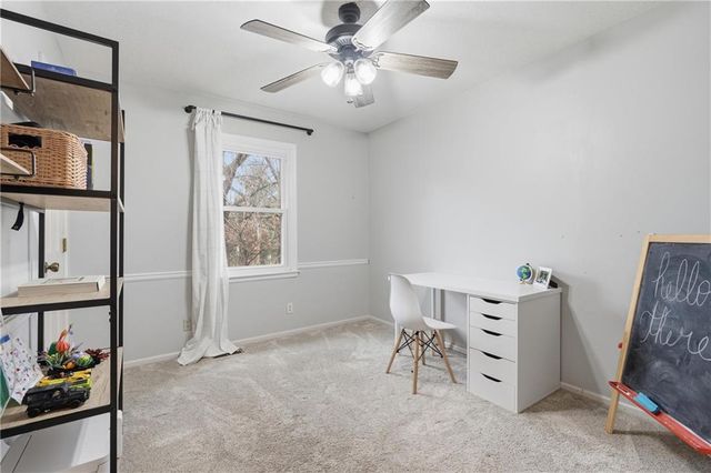 8221 Park Street, Lenexa, KS 66215