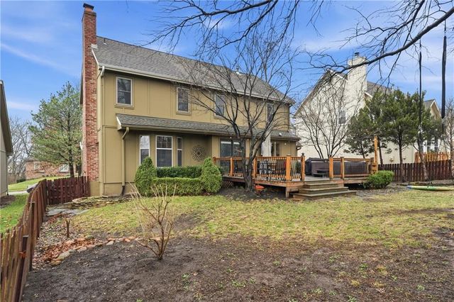 8221 Park Street, Lenexa, KS 66215