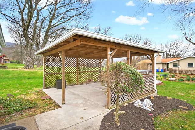 125 Martha Ave, South Union Twp, PA 15445