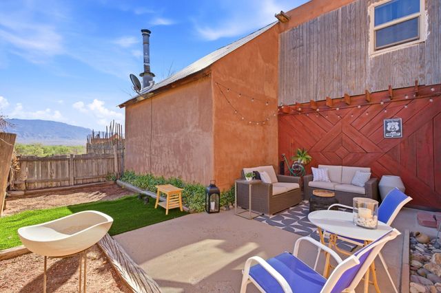 166 Sandia View Road, Corrales, NM 87048