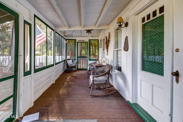 134 Lincoln Avenue, Northampton, NY 12134