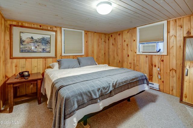 134 Lincoln Avenue, Northampton, NY 12134