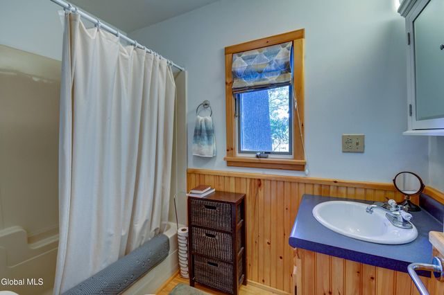 134 Lincoln Avenue, Northampton, NY 12134