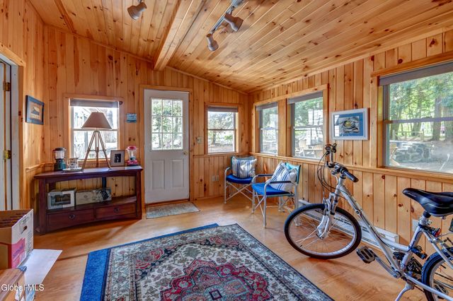 134 Lincoln Avenue, Northampton, NY 12134