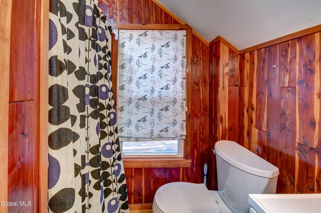 134 Lincoln Avenue, Northampton, NY 12134