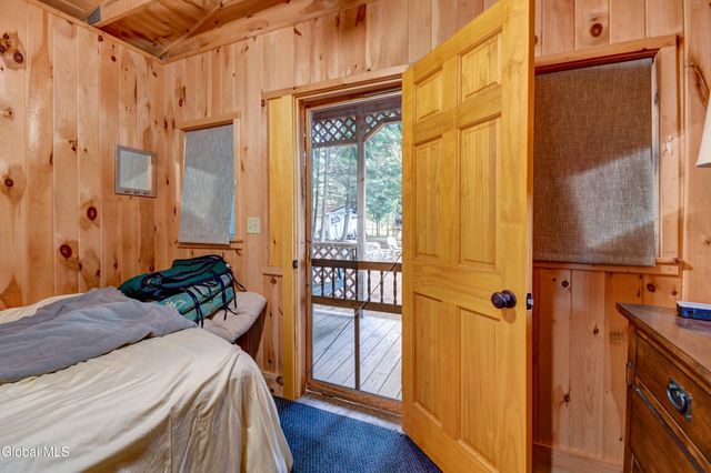 134 Lincoln Avenue, Northampton, NY 12134