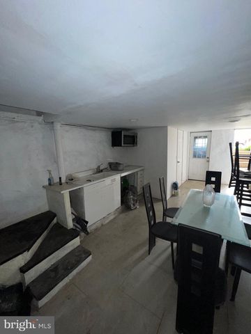 541 SPRING ST, Reading, PA 19601