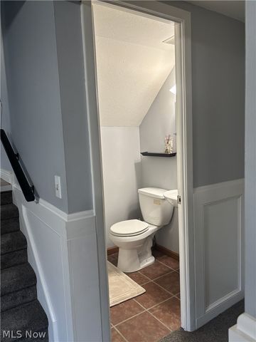 236 Northfield Drive, Elyria, OH 44035