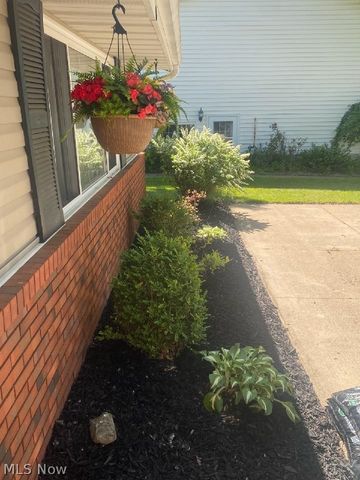 236 Northfield Drive, Elyria, OH 44035