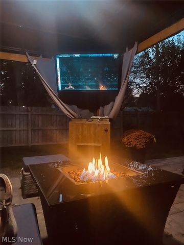 236 Northfield Drive, Elyria, OH 44035