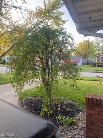 236 Northfield Drive, Elyria, OH 44035