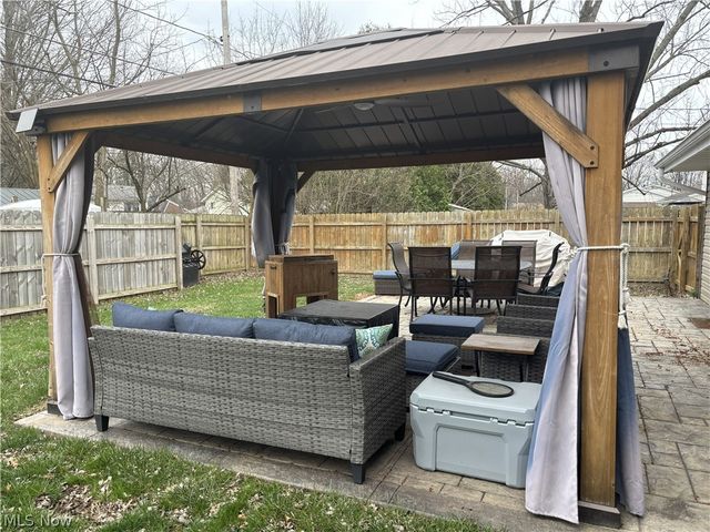 236 Northfield Drive, Elyria, OH 44035