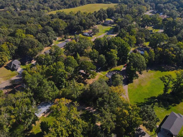 1605 E 8th, Mt Pleasant, TX 75455