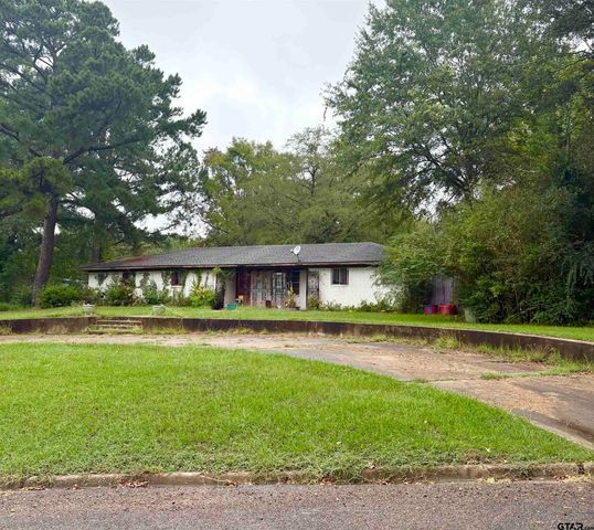 1605 E 8th, Mt Pleasant, TX 75455