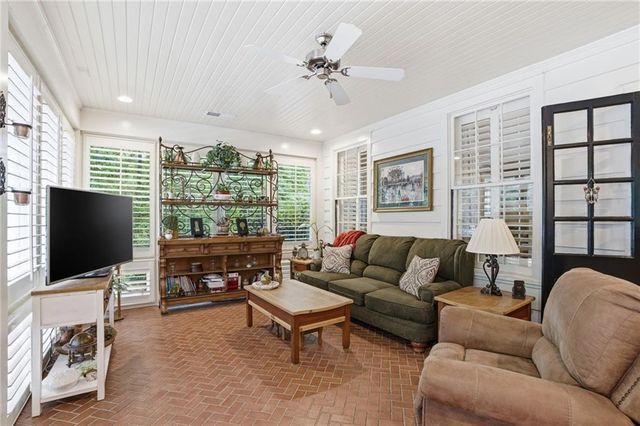 691 Dixon Drive, Gainesville, GA 30501
