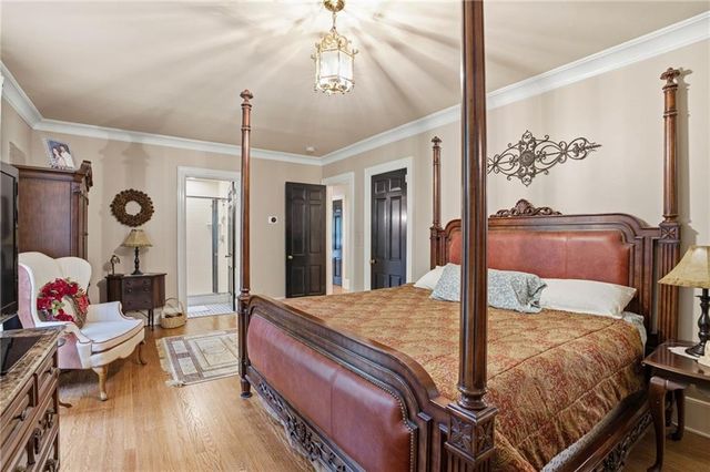 691 Dixon Drive, Gainesville, GA 30501