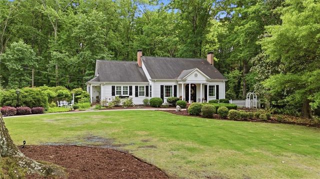691 Dixon Drive, Gainesville, GA 30501