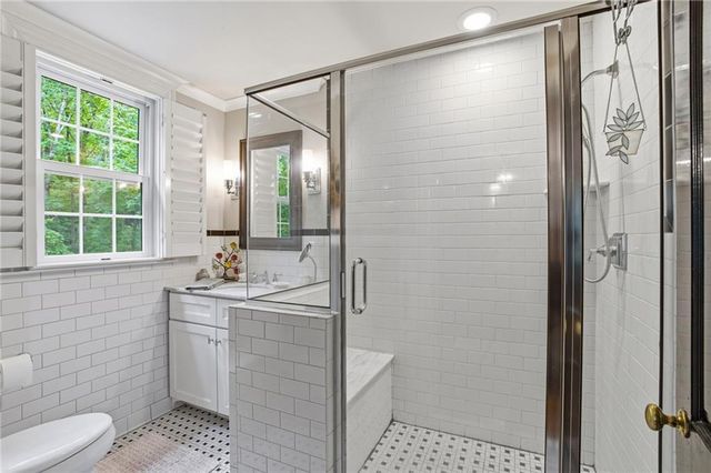 691 Dixon Drive, Gainesville, GA 30501