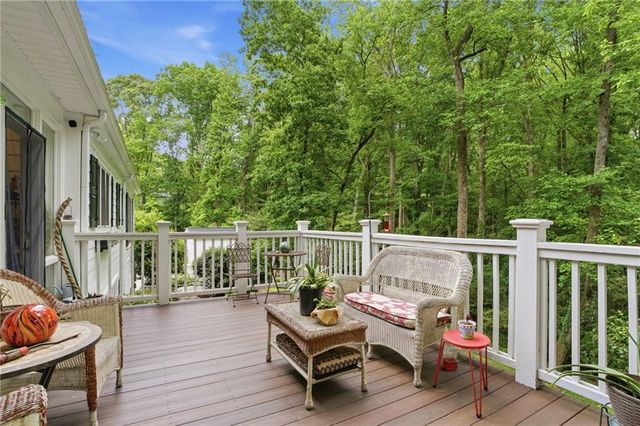 691 Dixon Drive, Gainesville, GA 30501