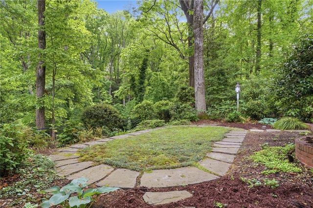 691 Dixon Drive, Gainesville, GA 30501