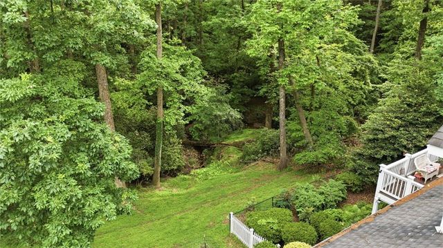 691 Dixon Drive, Gainesville, GA 30501
